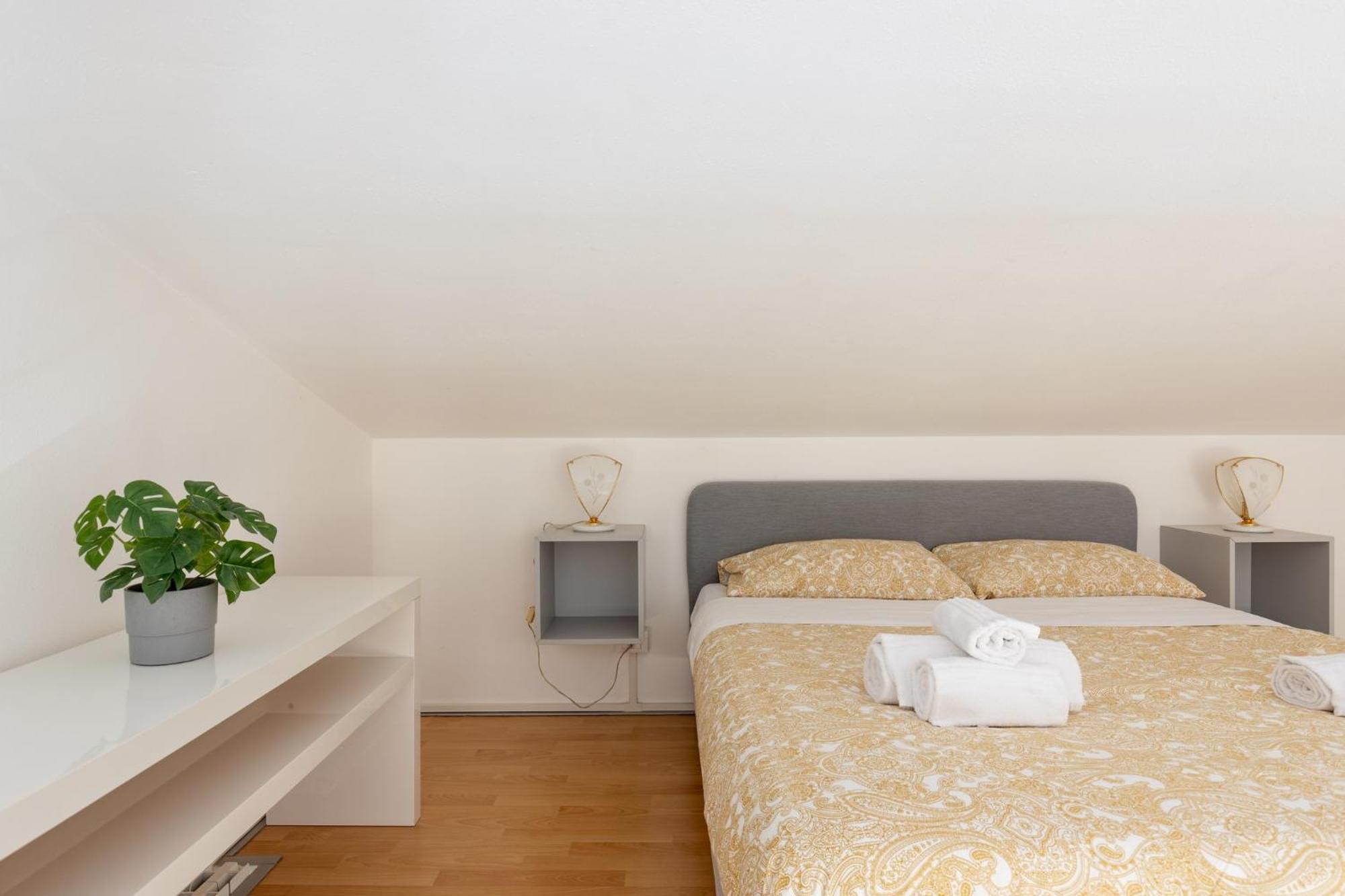 Four Shades Of Pisa Apartments Экстерьер фото